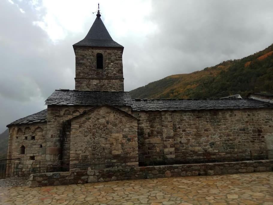 La Borda De Sesue Villa Buitenkant foto