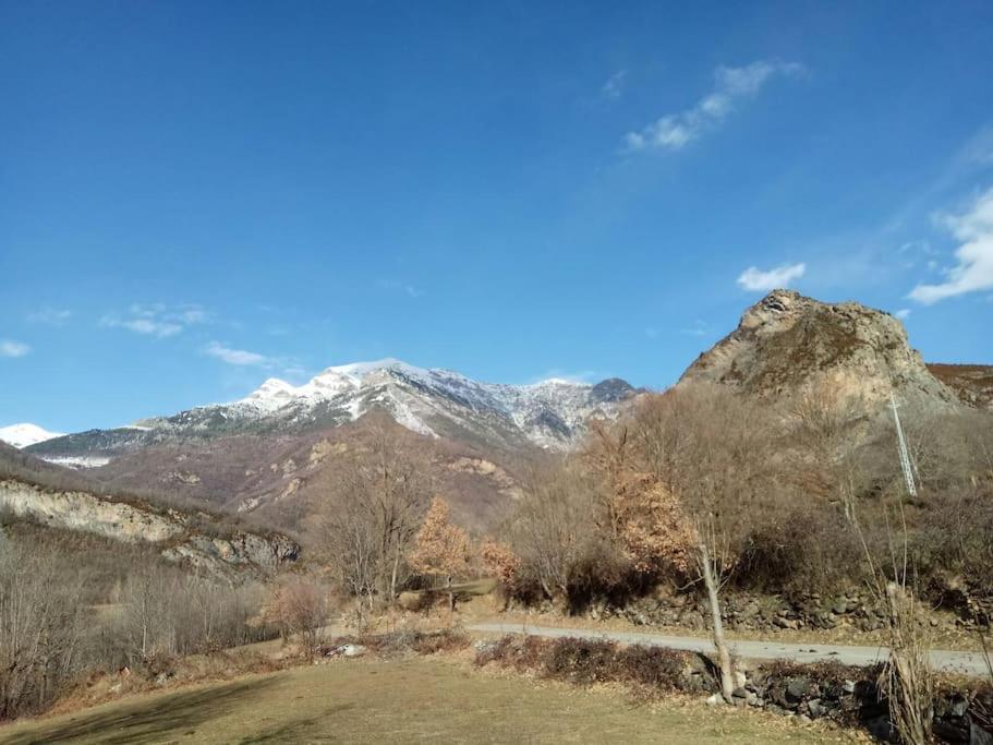 La Borda De Sesue Villa Buitenkant foto